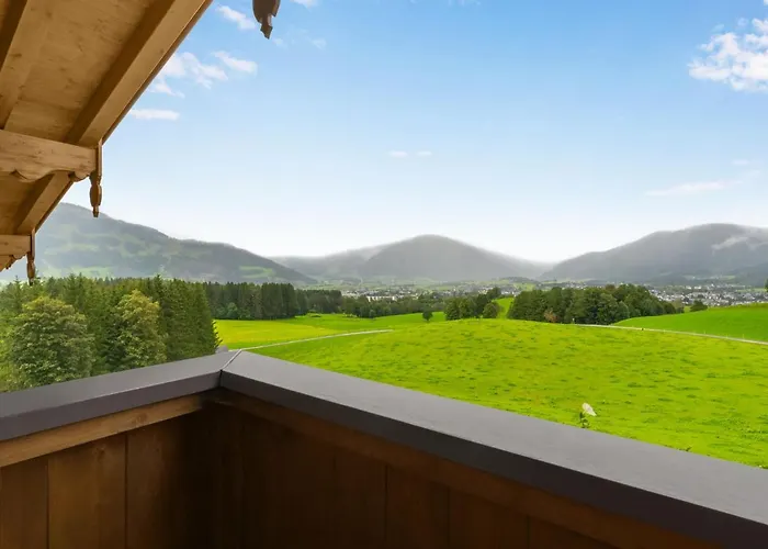 Steinernes By Interhome * ザールフェルデン・アム・シュタイナーネン・メアー